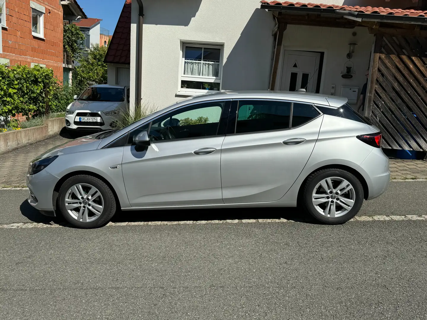 Opel Astra 1.2 Turbo Start/Stop Elegance, TÜV NEU Silber - 2