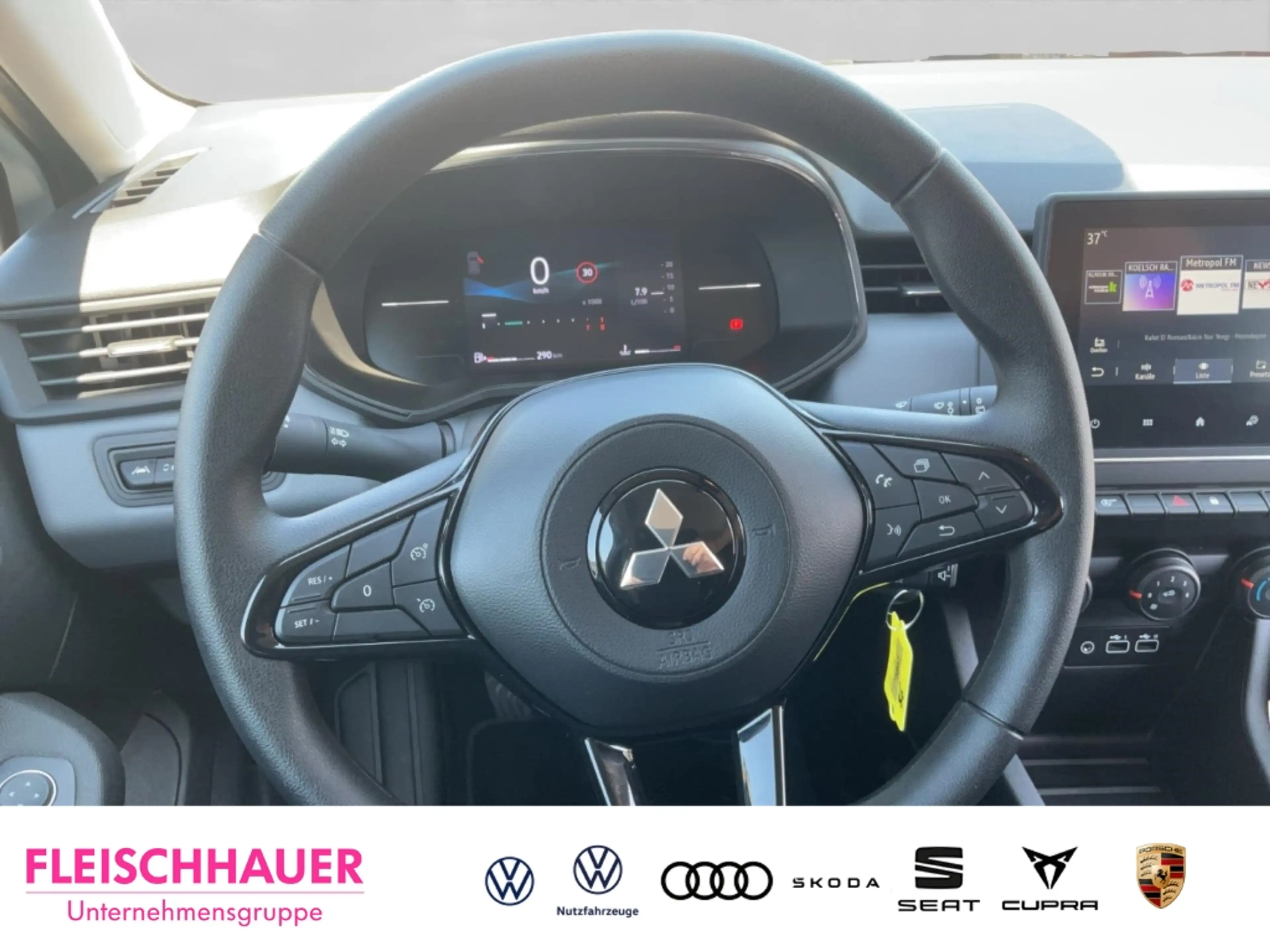 Mitsubishi Colt Basis Digitales Cockpit LED Apple CarPlay Android — photo 14