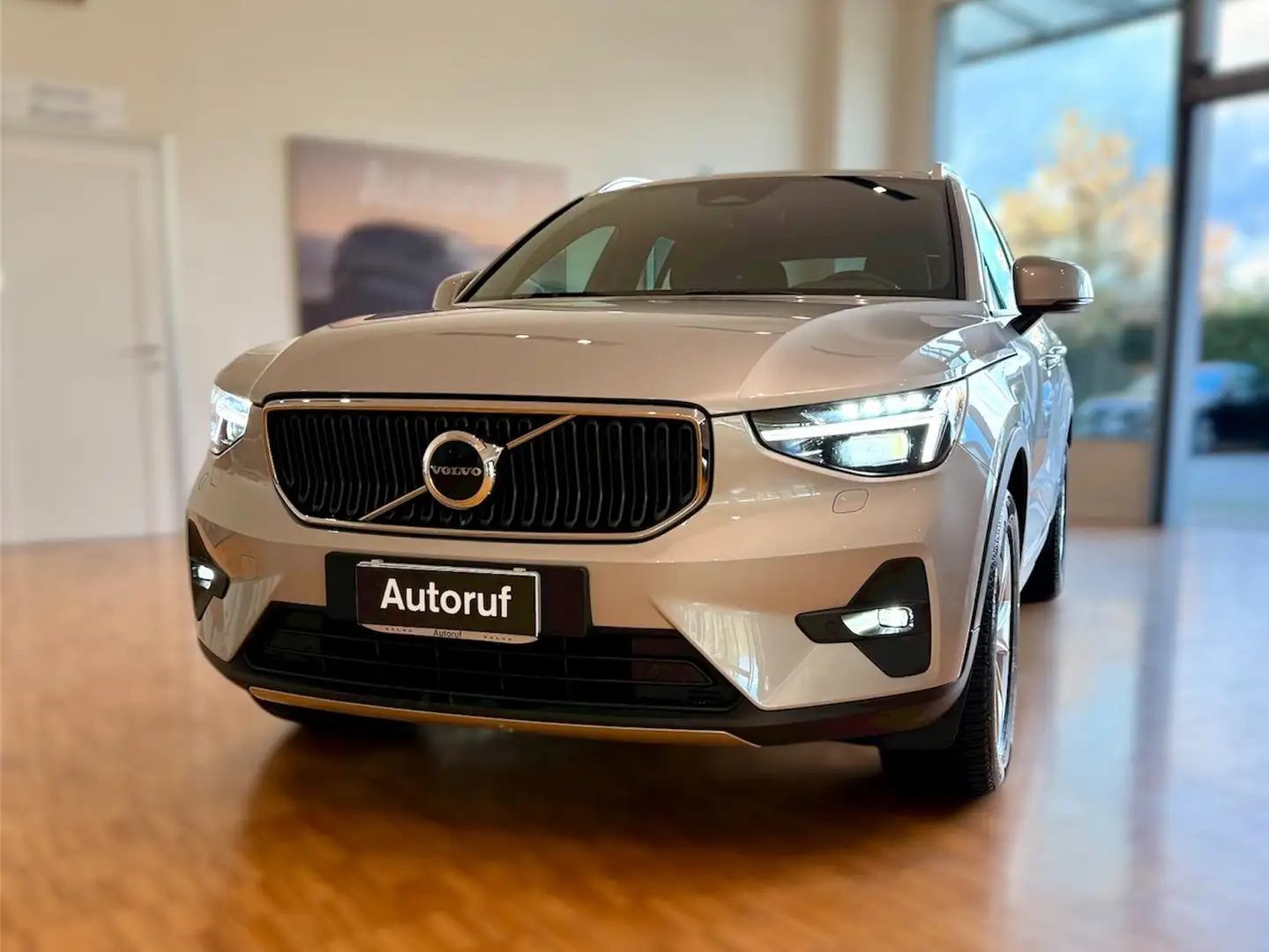 Volvo XC40 2.0 b3 Core 2025 Grigio - 2