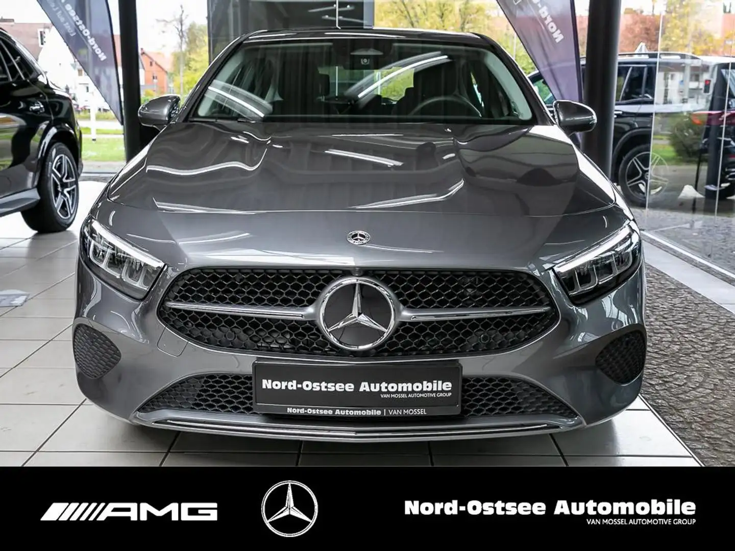 Mercedes-Benz A 200 Kompaktlimousine PROGRESSIV ADV LED KAMERA Grau - 2