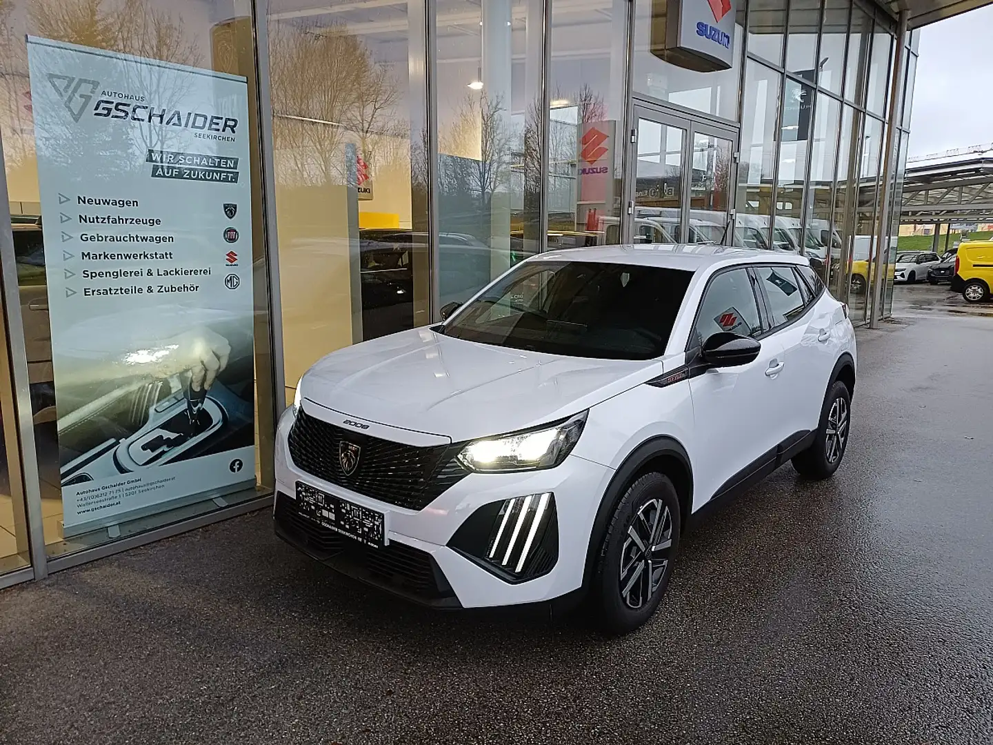 Peugeot 2008 PureTech 100 S&S Style 6-Gang-Manuell Wit - 1