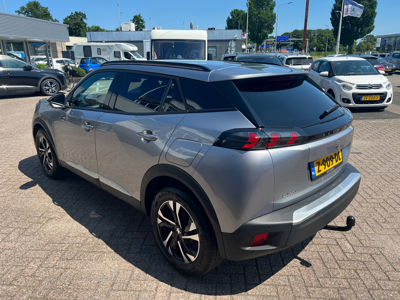 Peugeot 2008 1.2 100PK Allure Pack | Navigatie | Trekhaak | DAB — photo 6