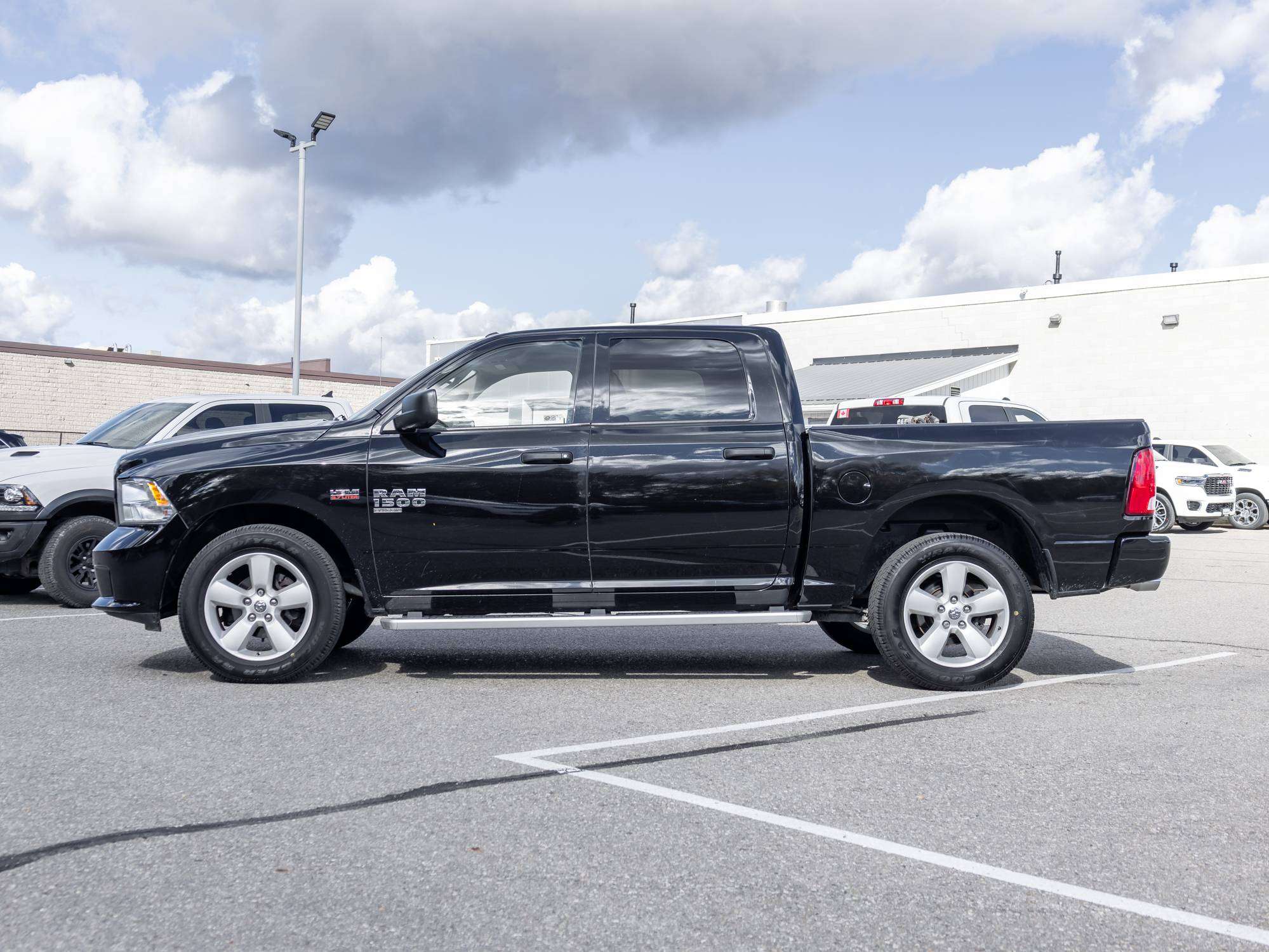 2023 RAM 1500 Classic Crew Cab