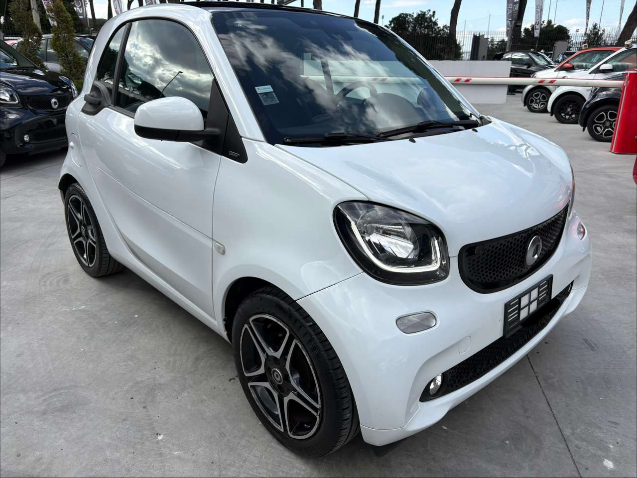 smart forTwo 20 smart disponibili - sport /led/navi/jbl/tetto