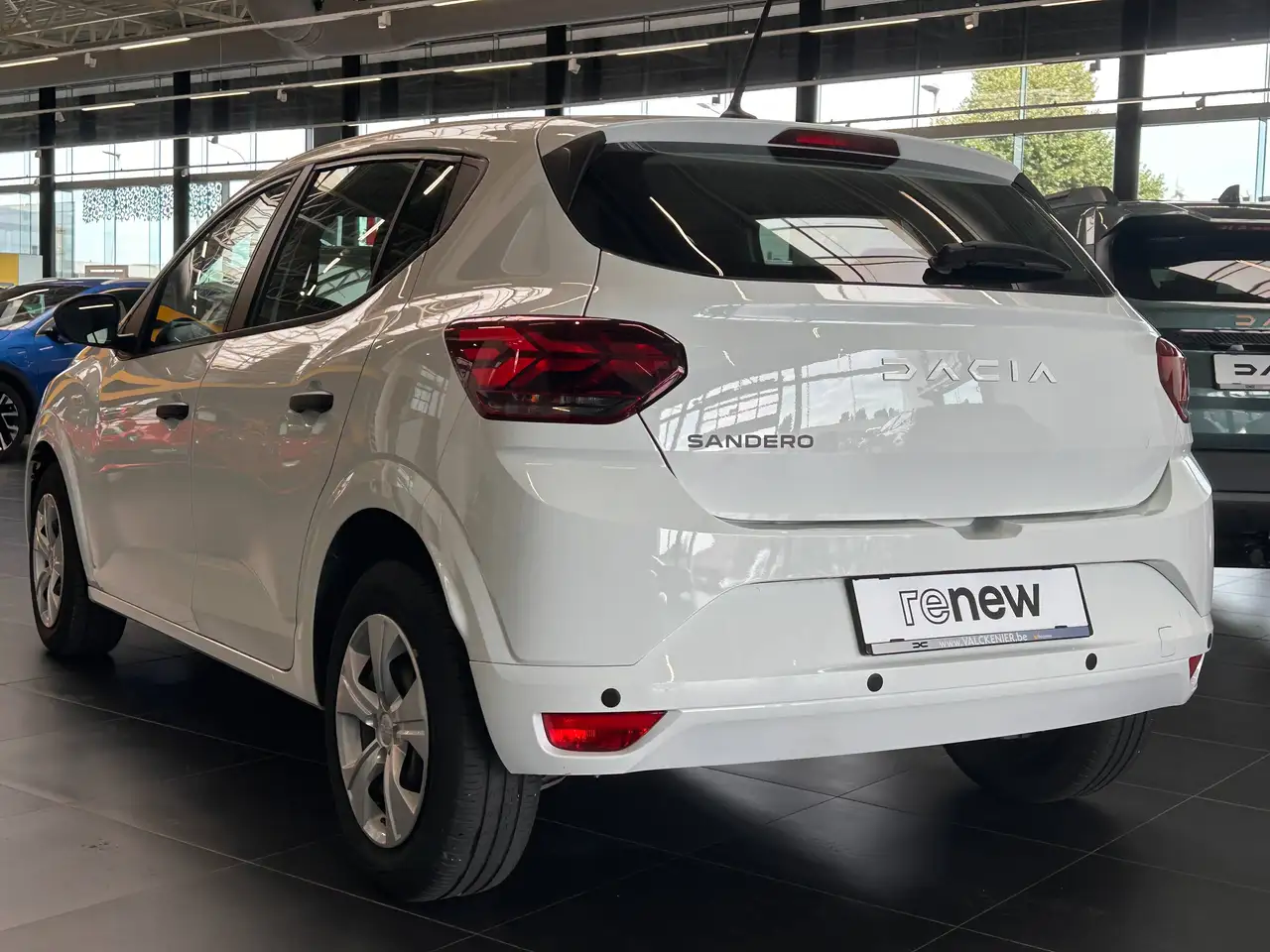 Dacia Sandero 1.0i SCe Essential, миниатюра 2