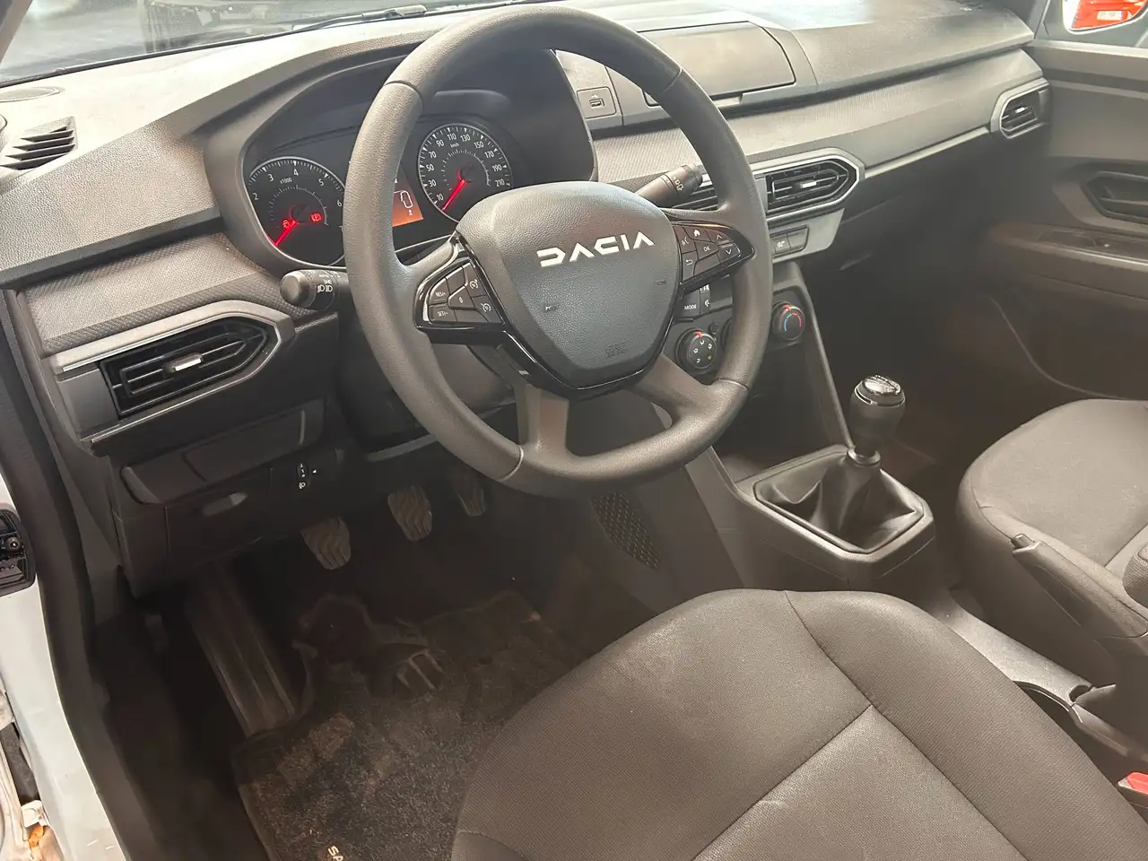 Dacia Sandero 1.0i SCe Essential, миниатюра 8