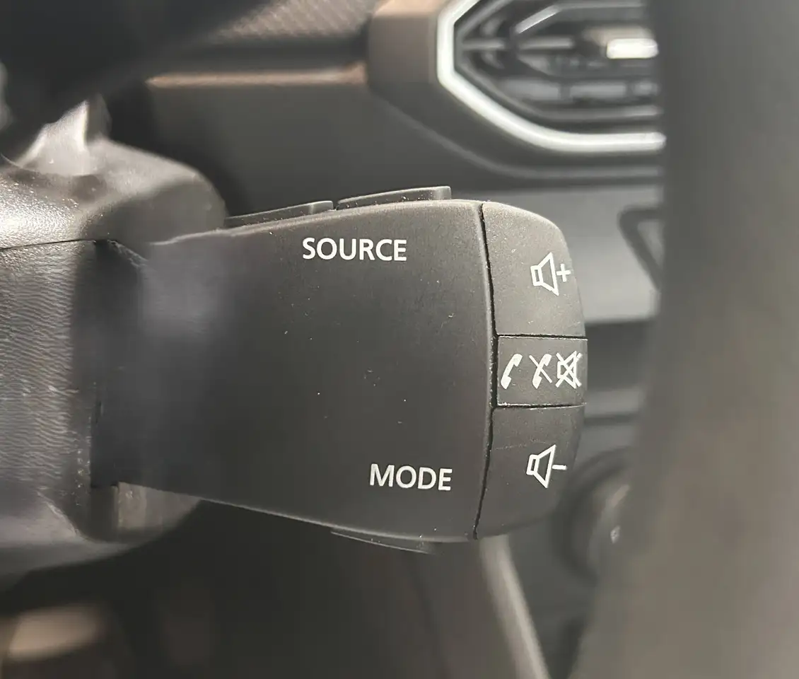 Dacia Sandero 1.0i SCe Essential, миниатюра 18
