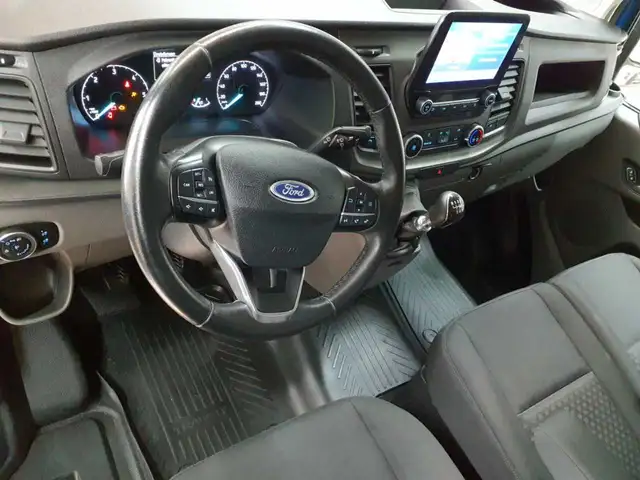 Ford Transit view 9
