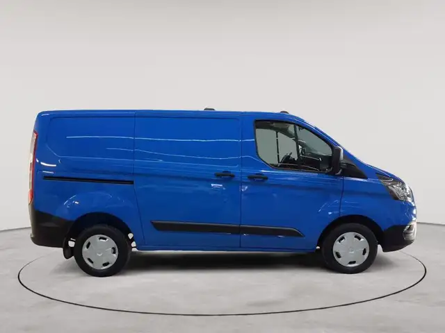 Ford Transit view 3