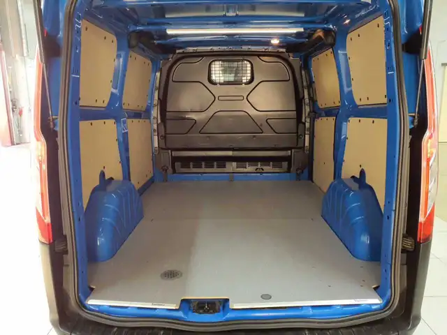 Ford Transit view 15