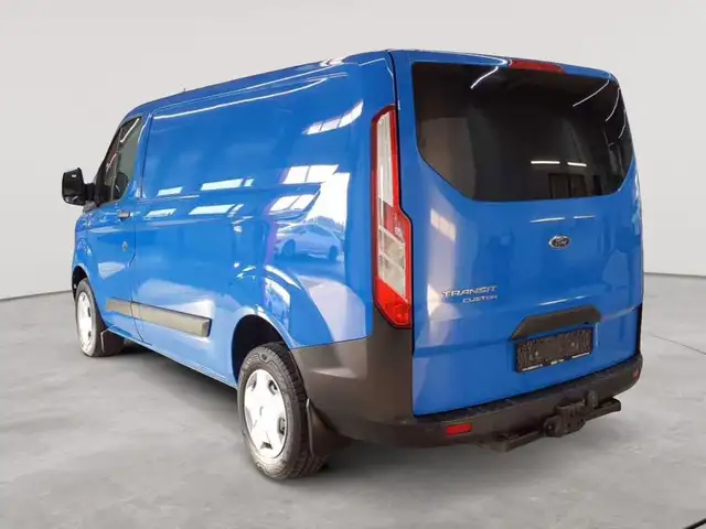 Ford Transit view 5