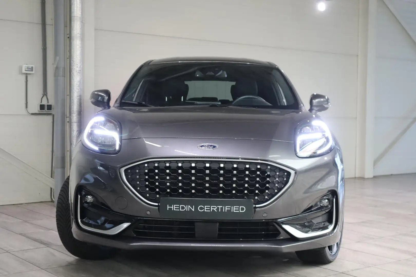 Ford Puma 1.0 EcoBoost Hybrid 125pk Automaat ST-Line Vignale Grijs - 2