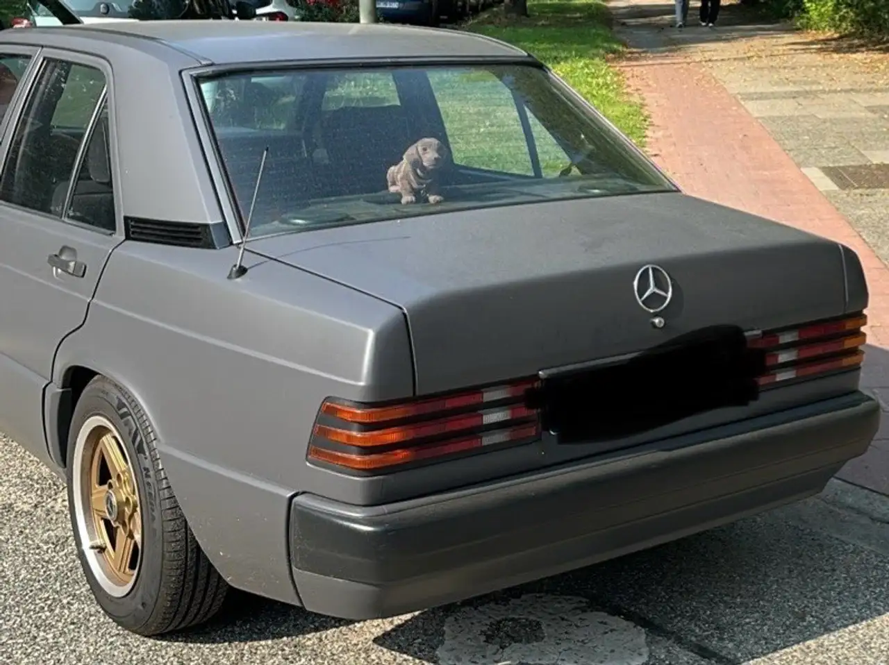 Mercedes-Benz 190