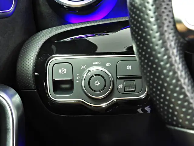 Mercedes-Benz A-Class view 23