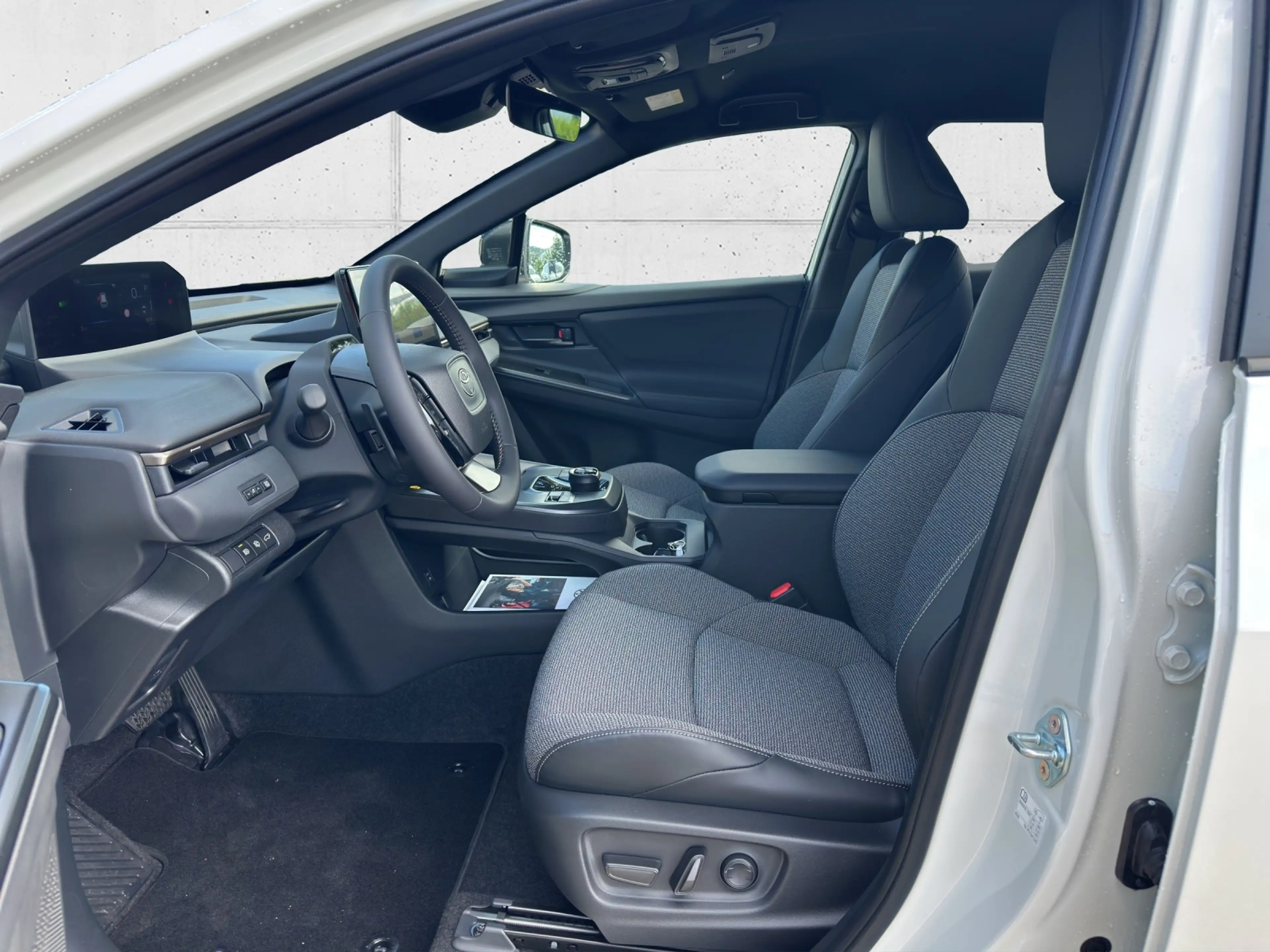Toyota bZ4X Touring 2WD Teamplayer 75 kWh - 591 km 5t. — photo 7