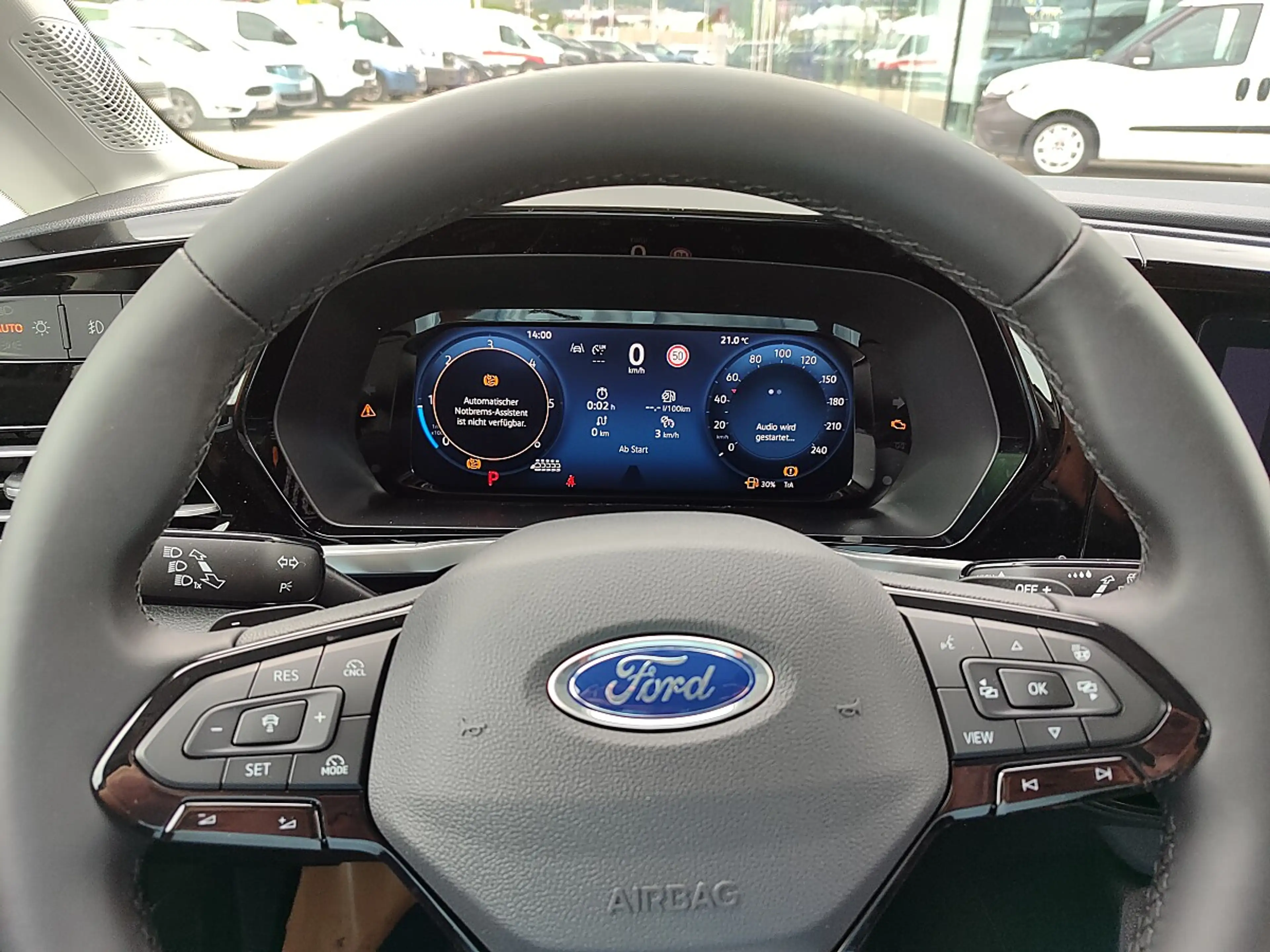 Ford Grand Tourneo Connect 2,0 EcoBlue L2 Titanium Aut. — photo 12