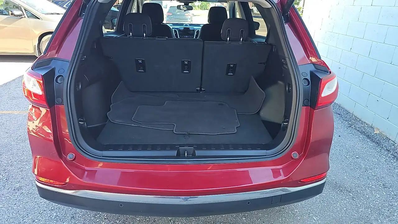 Chevrolet Equinox photo Chevrolet Equinox