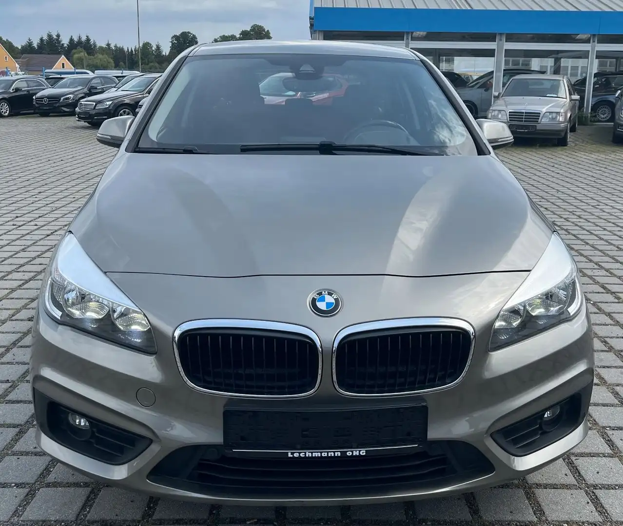 BMW 218 i Advantage Active Tourer 1-Hd. Silver - 2