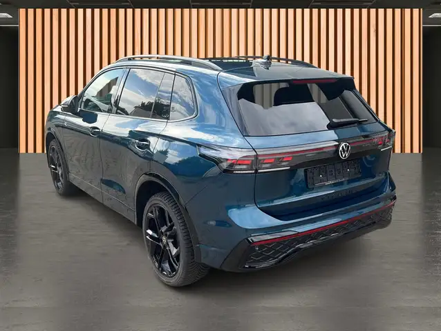 Volkswagen Tiguan view 14