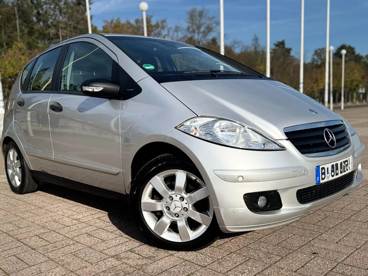 Mercedes-Benz A 150 TÜV neu; wenig Kilometer; unfallfrei Grau - 2