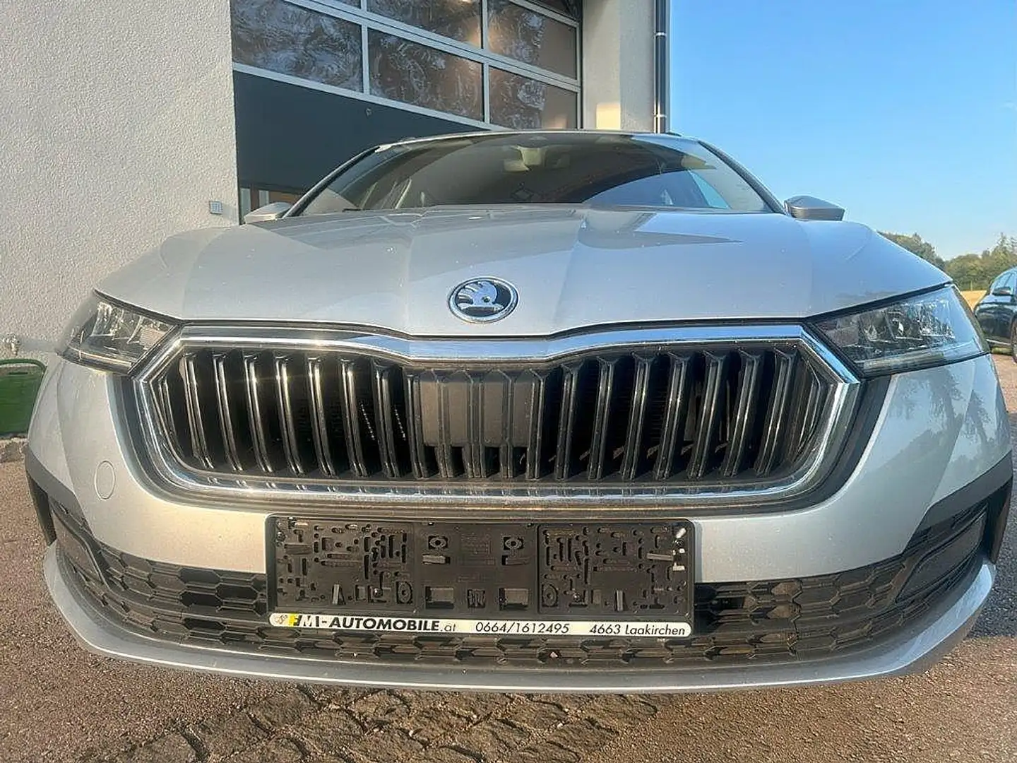 Skoda Octavia Combi 2,0 TDI Ambition Argent - 1