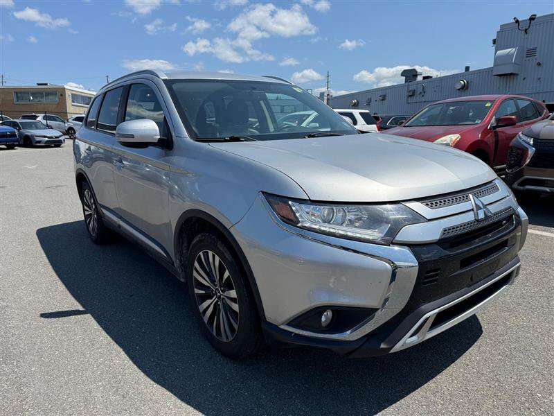 2020 Mitsubishi Outlander EX — снимка 1