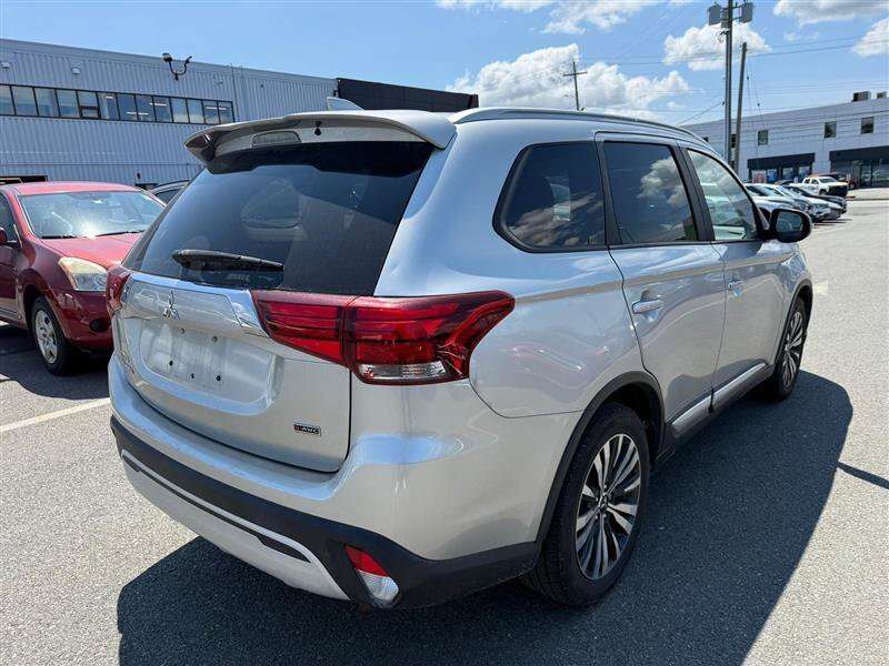 2020 Mitsubishi Outlander EX — снимка 1