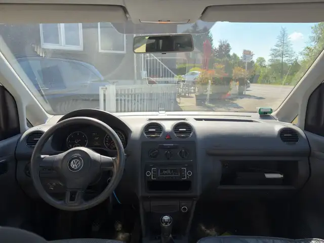 Volkswagen Caddy view 12