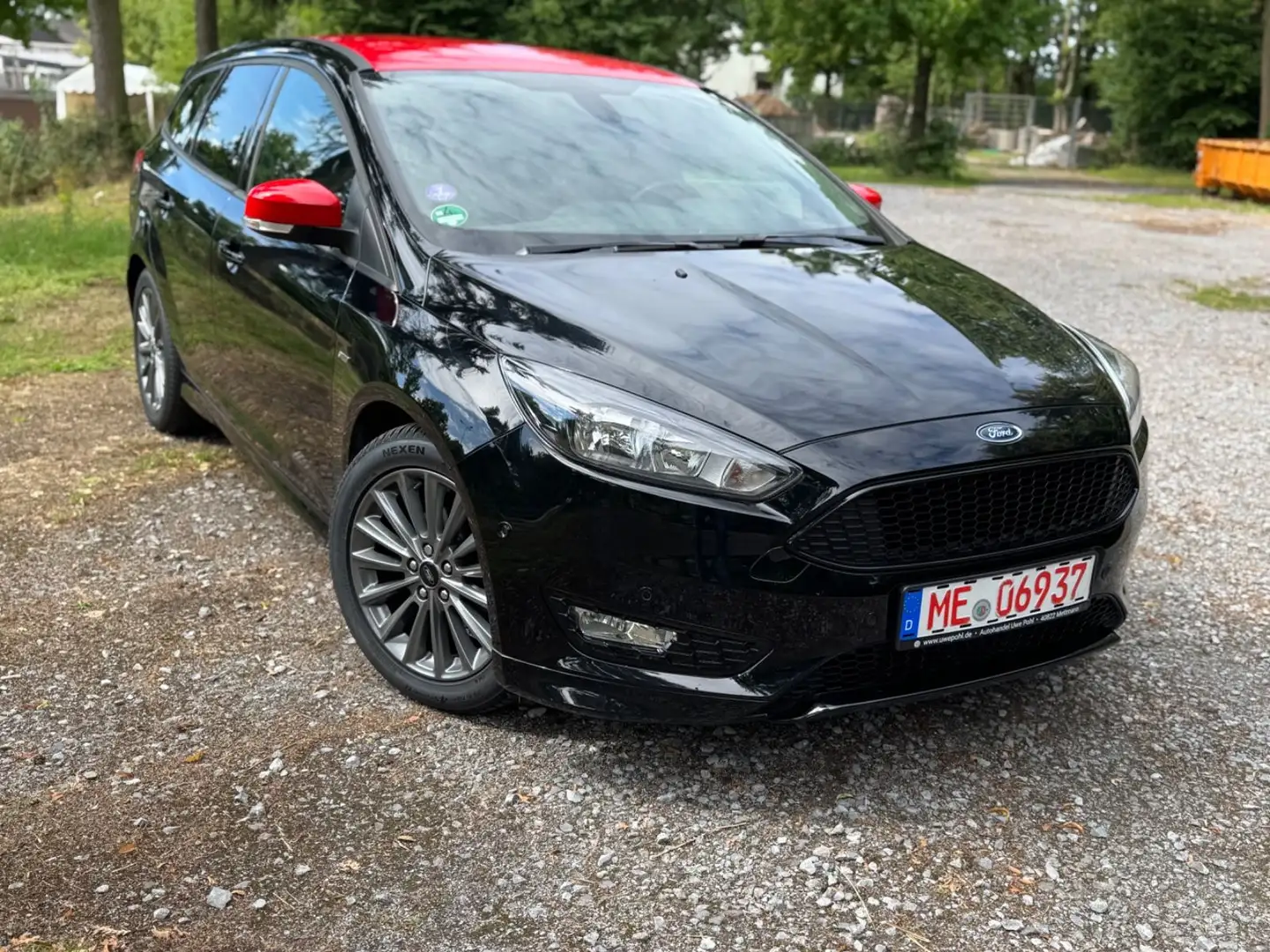 Ford Focus Turnier ST-Line Black Edition Noir - 1