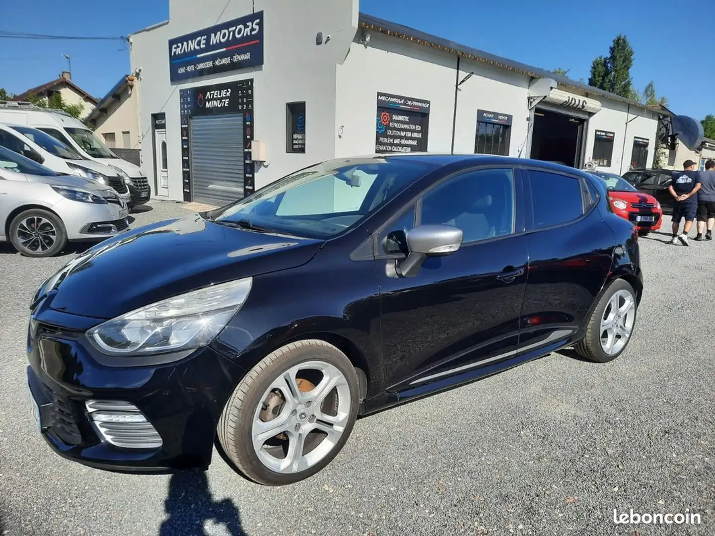 Renault Clio IV GT 133000KMS MODE R.S ENTIEREMENT REVISE KIT CH Noir - 1