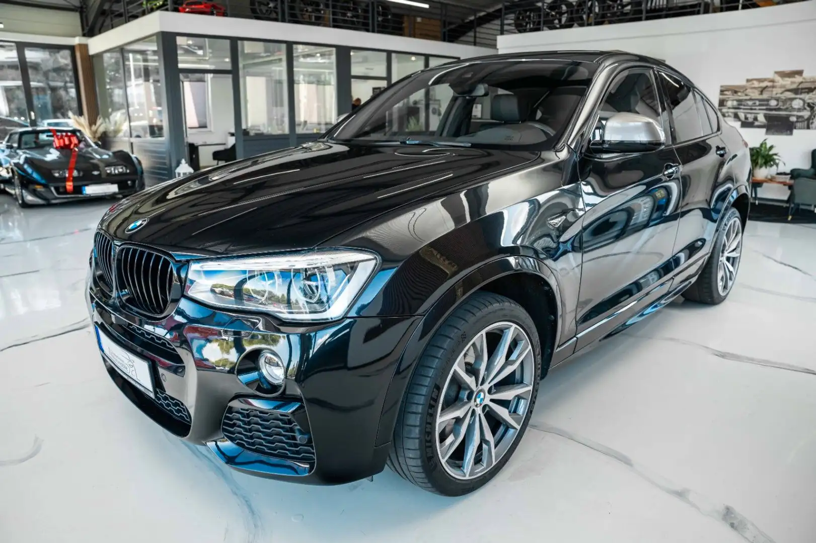 BMW X4 Baureihe X4 M40 i Schwarz - 1