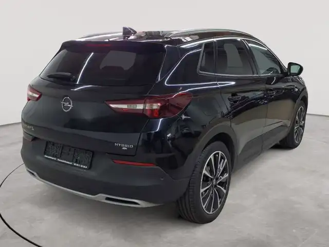 Opel Grandland X view 4