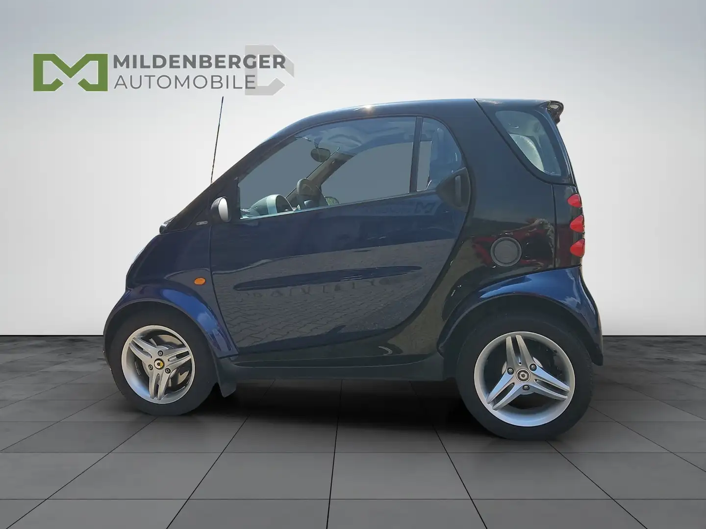 smart forTwo Basis (45kW) Noir - 2