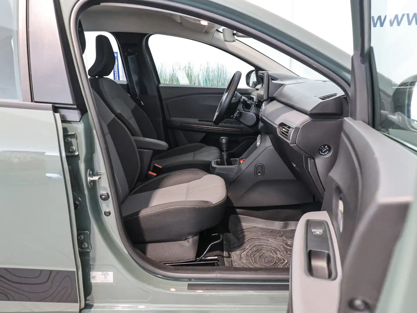 Dacia Sandero III 1.0 TCe 110 Stepway Extreme Gris - 2