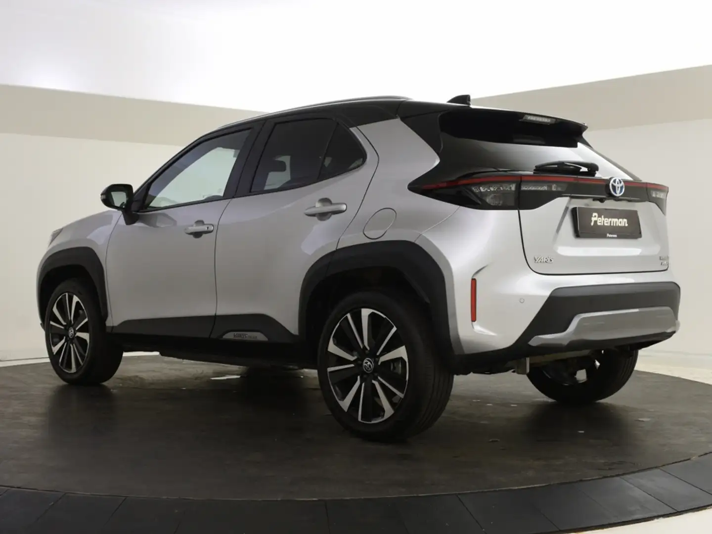 Toyota Yaris Cross GERESERVEER 1.5 Hybrid AWD Launch Edition | Ledere Argent - 2