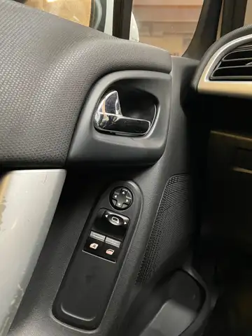 Citroen C3 view 11