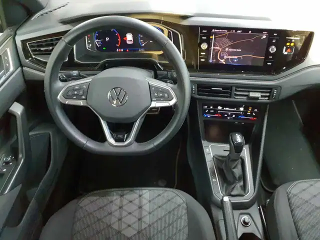 Volkswagen Polo view 9