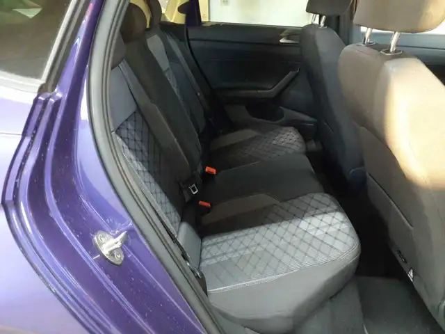 Volkswagen Polo view 13