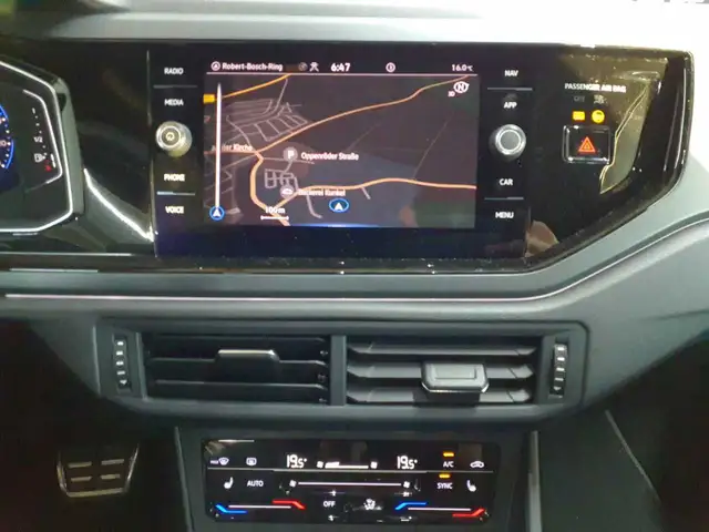 Volkswagen Polo view 12