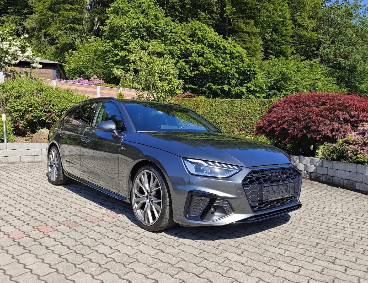 Audi A4 Avant 30 TDI S line*Kamera*19 Zoll*Memory* Grau - 1