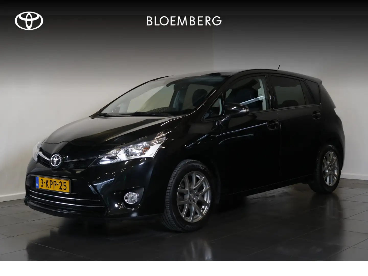 Toyota Verso 1.8 VVT-i Business | Trekhaak | Panoramadak | Acht Schwarz - 1