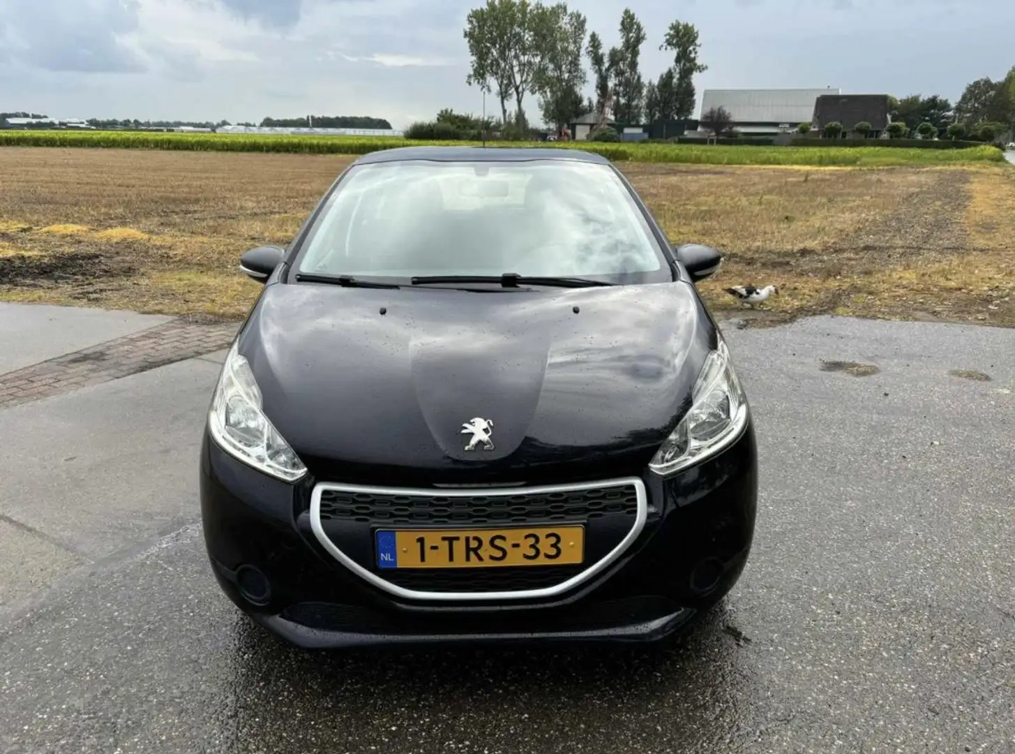 Peugeot 208 1.0 VTi Access airco Schwarz - 2