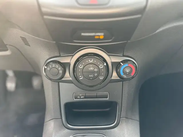 Ford Fiesta view 14