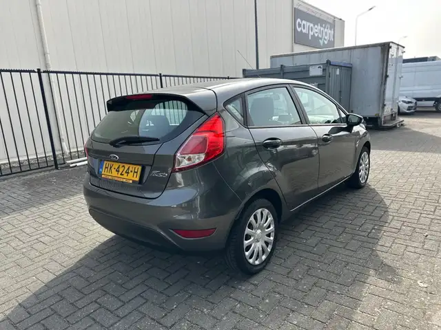 Ford Fiesta view 7