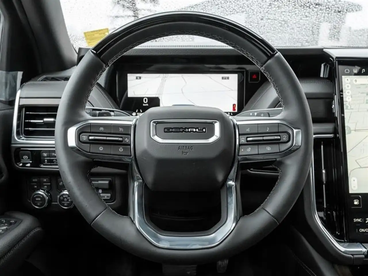 GMC Yukon снимка GMC Yukon