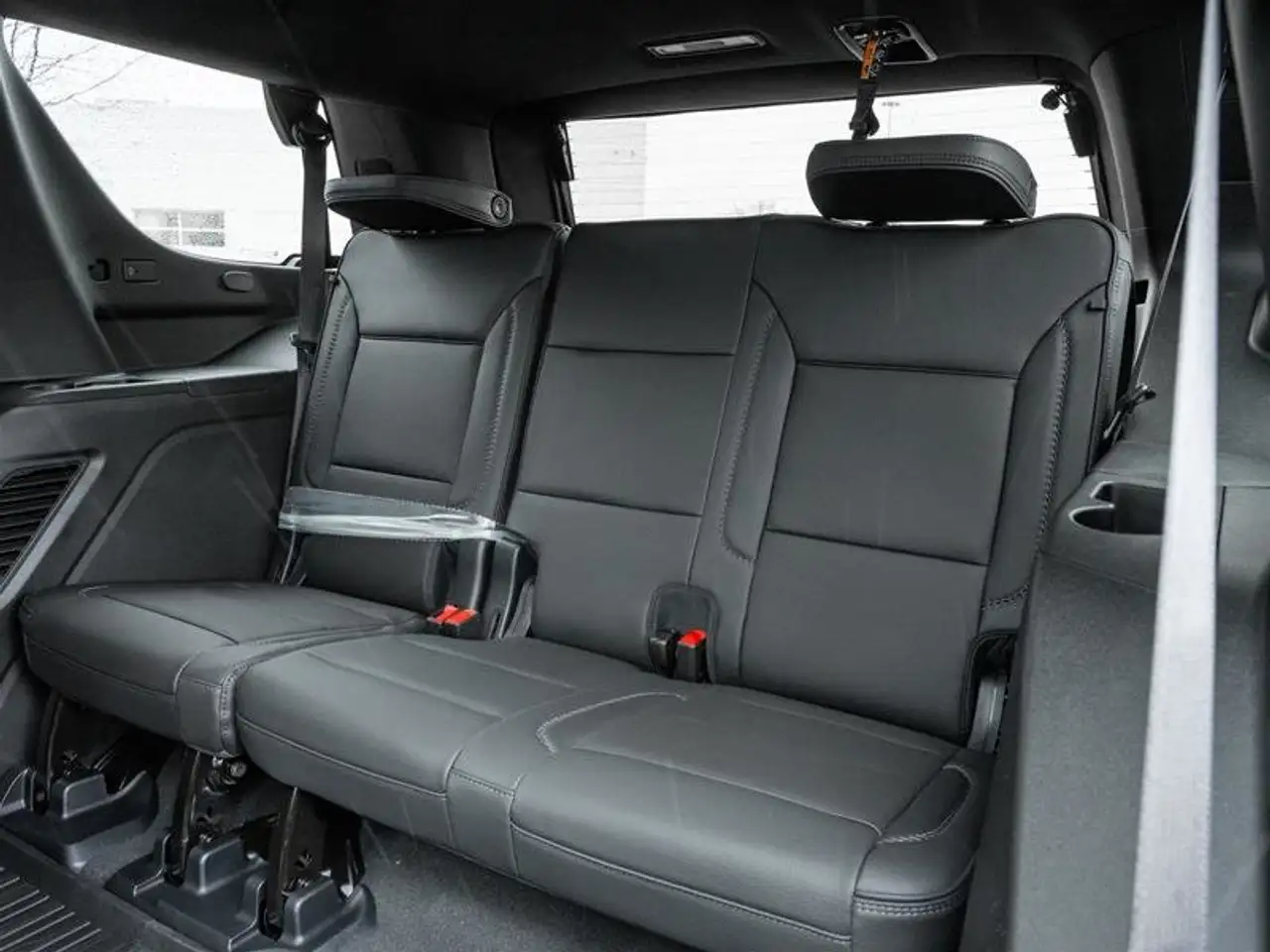 GMC Yukon снимка GMC Yukon