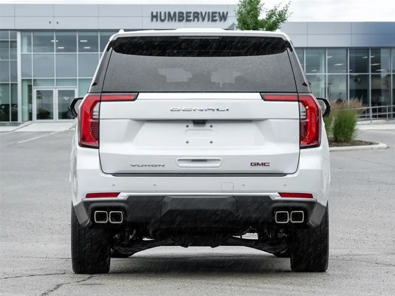 GMC Yukon снимка GMC Yukon