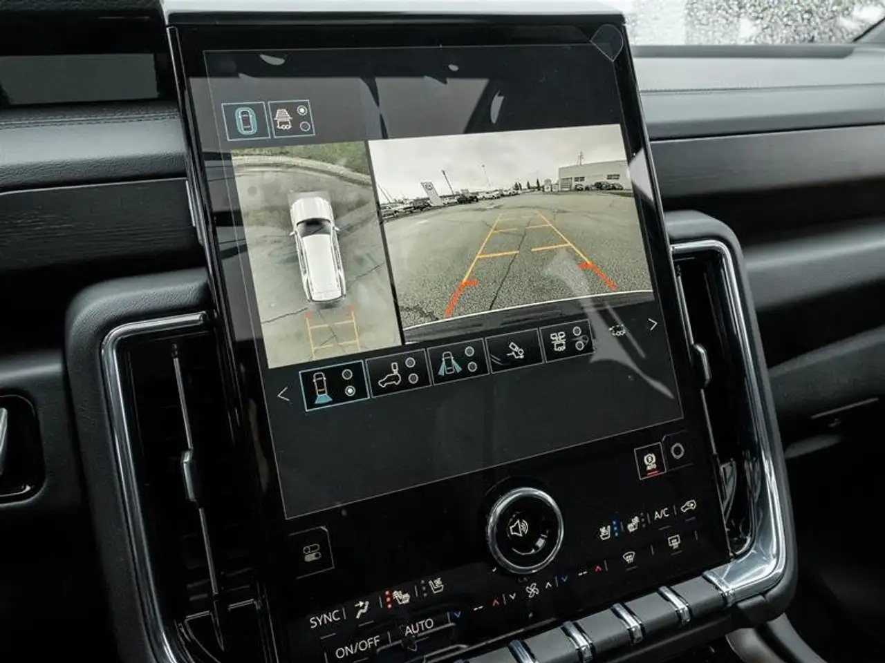 GMC Yukon снимка GMC Yukon