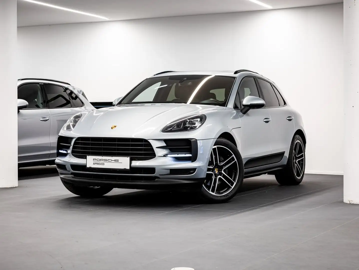 Porsche Macan II Grau - 1