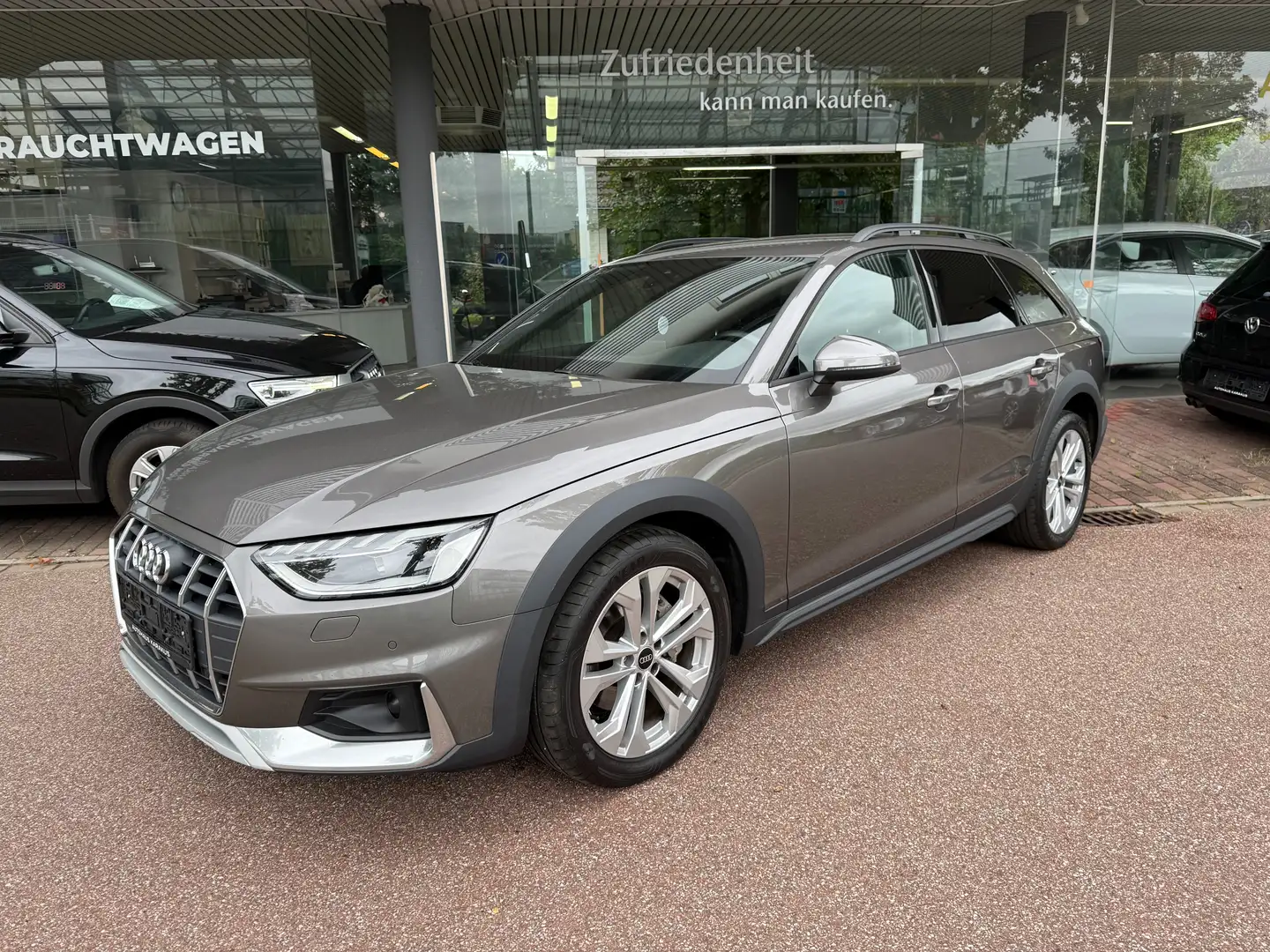 Audi A4 allroad 40 TDI Virtual/LED/ACC/TWA/RFK/AHK Gris - 1